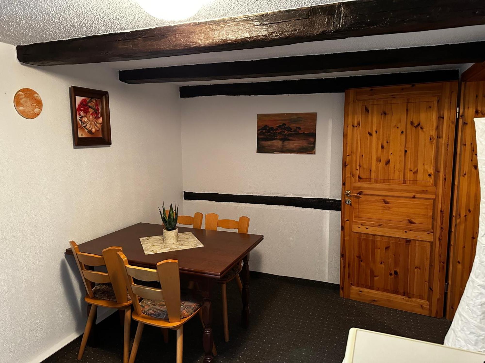 Pension Zum Faesschen Naumburg  Exterior photo